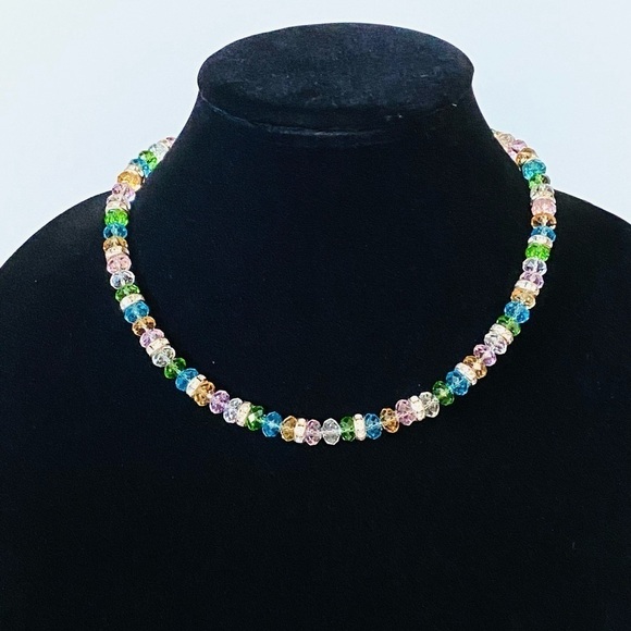 Necklace Faceted Crystal Rhinestone Beads 
17.5”+ 3” Jewelry - Picture 5 of 7